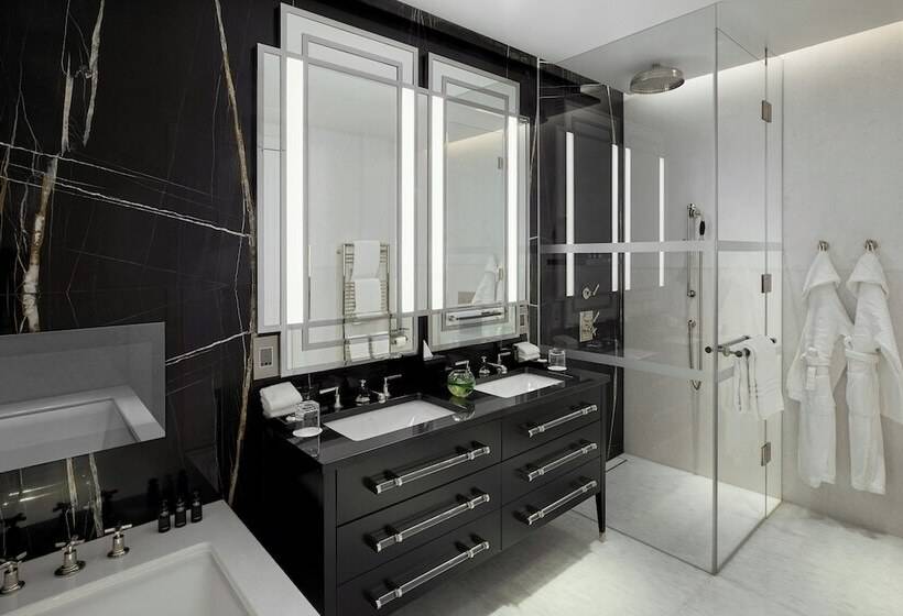 Номер Стандарт, Four Seasons Hotel London At Tower Bridge