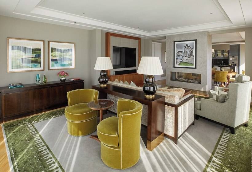 Номер Стандарт, Four Seasons Hotel London At Tower Bridge