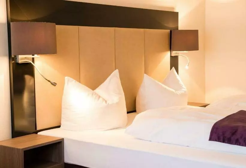 Standard Neljän Hengen Huone, Goethe Business Hotel By Trip Inn
