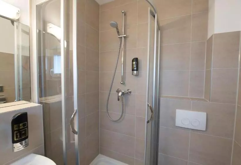 Standard Kolmen Hengen Huone, Goethe Business Hotel By Trip Inn