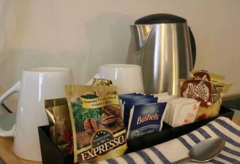 חדר סטנדרט, The Hermitage Motel