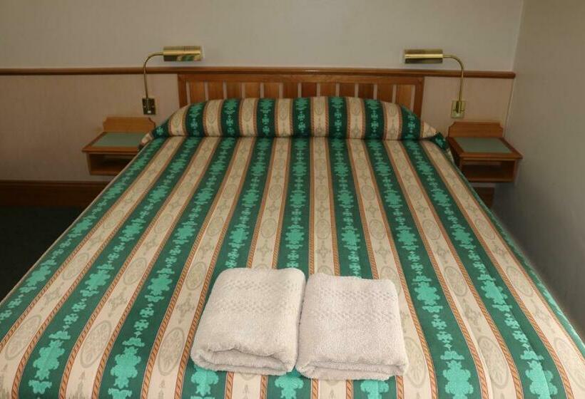 Номер Стандарт, The Hermitage Motel