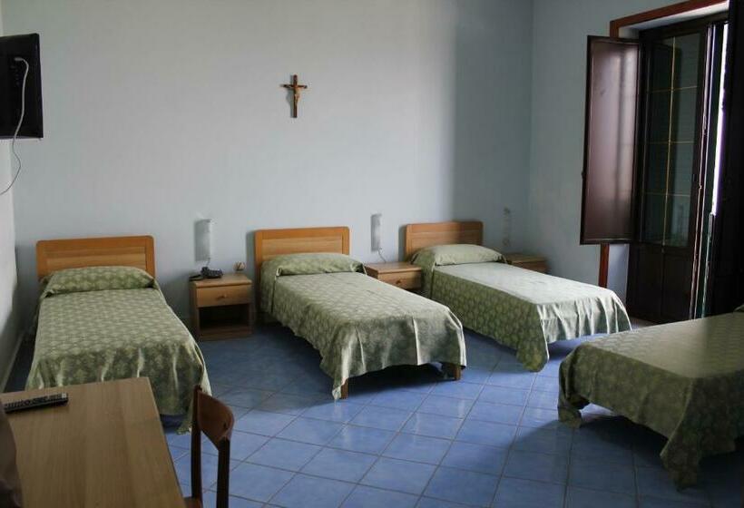 スタンダード４人部屋, Ancelle Sorrento  Casa D Accoglienza