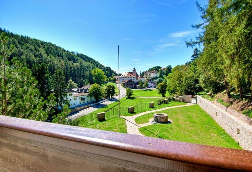 آپارتمان 1 خوابه با بالکن, Apartments Waldquell