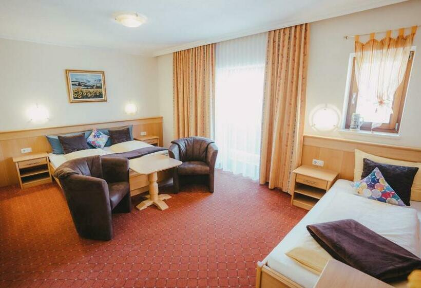 اتاق استاندارد سه نفره, Austria   Inklusive Joker Card Im Sommer