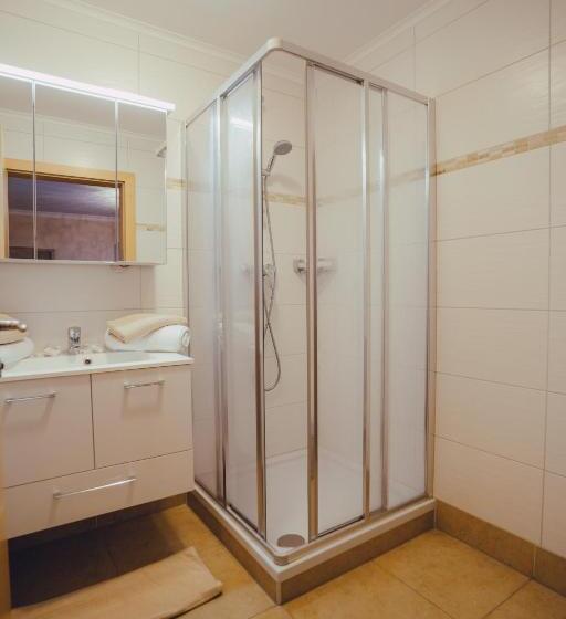 اتاق استاندارد سه تخته با بالکن, Austria   Inklusive Joker Card Im Sommer