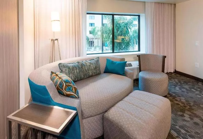 身障者適用キングサイズベッドルーム, Courtyard By Marriott St. Augustine Beach