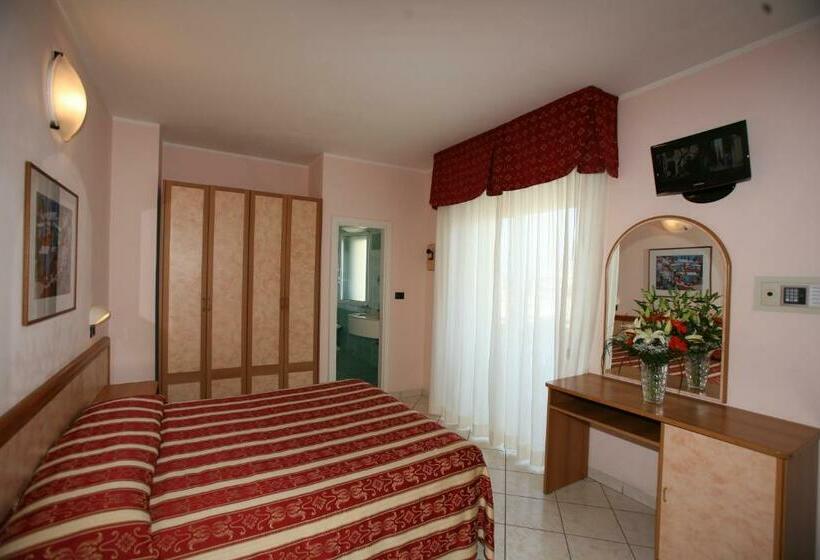 غرفة قياسية, De Paris