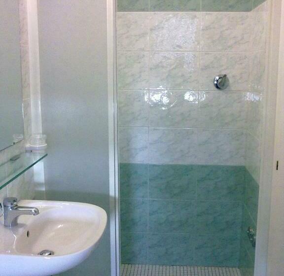 غرفة قياسية, De Paris