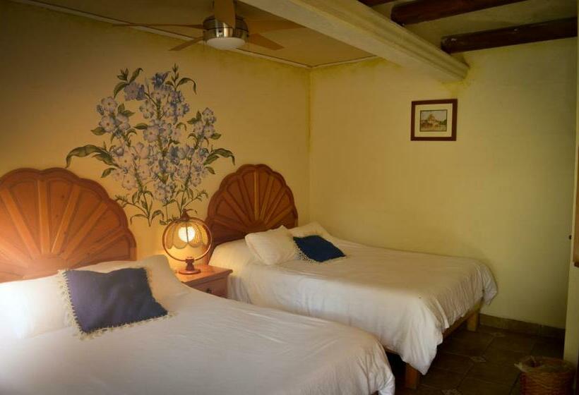 חדר סטנדרט שתי מיטות זוגיות, Feregrino