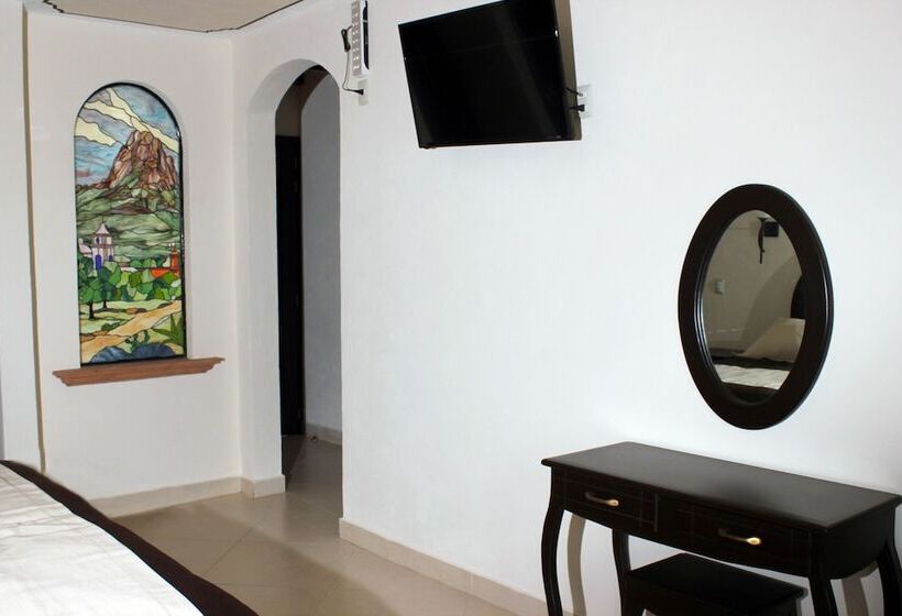 סוויטת אקזקיוטיב עם נוף לגינה, Feregrino