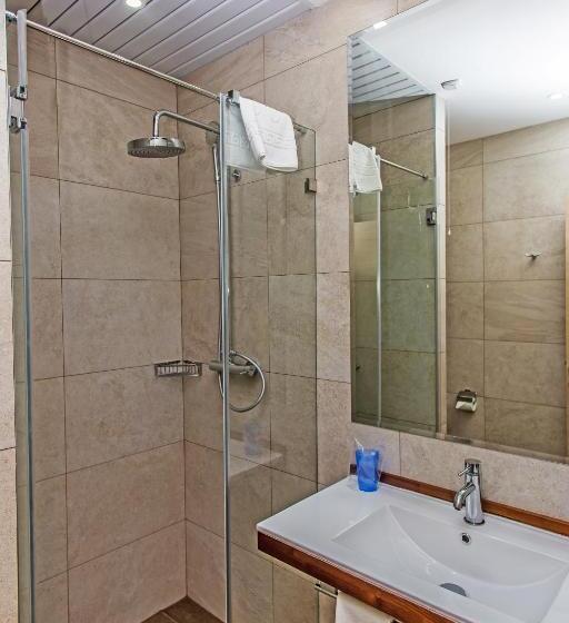 Suite, Five Points Square  City Center