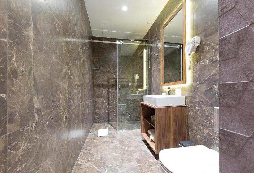 Standard Room, Five Points Square  City Center