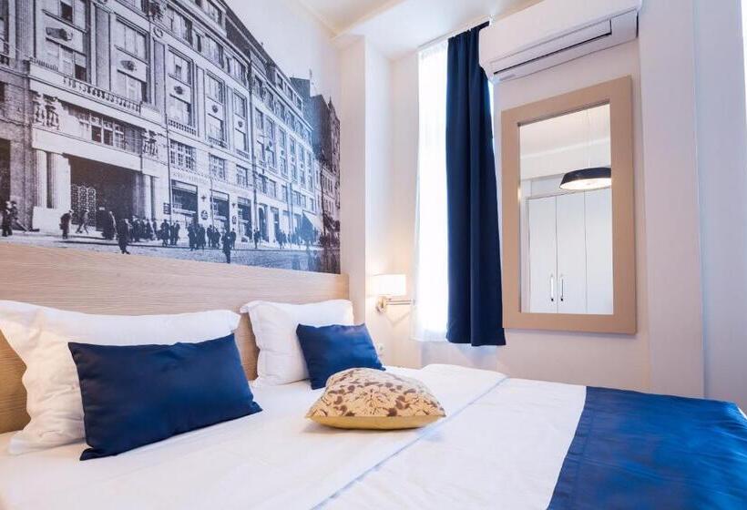 Standard Room, Five Points Square  City Center