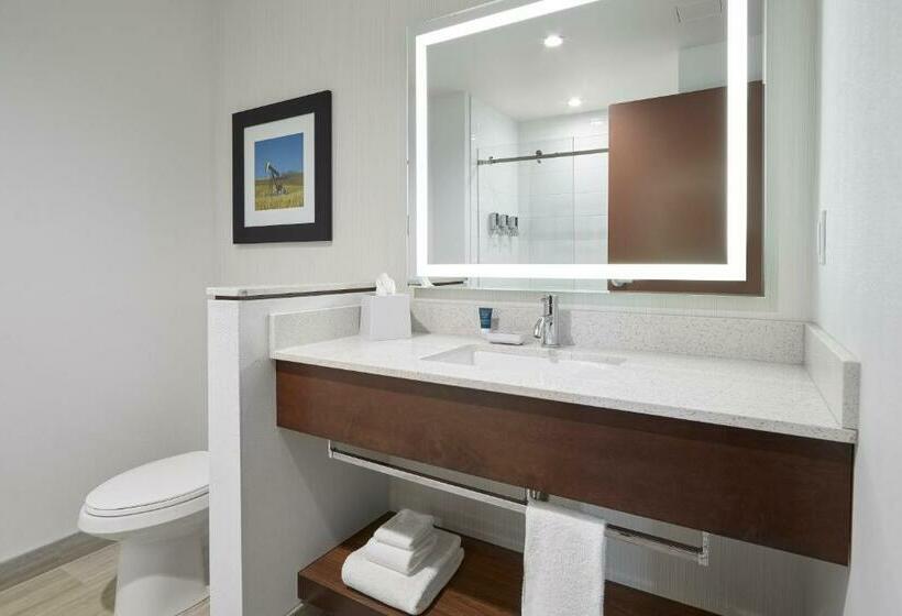 غرفة قياسية سرير كينج, Four Points By Sheraton Sherwood Park