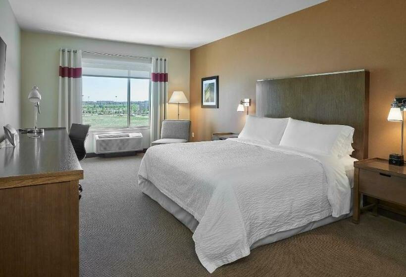 غرفة قياسية سرير كينج, Four Points By Sheraton Sherwood Park