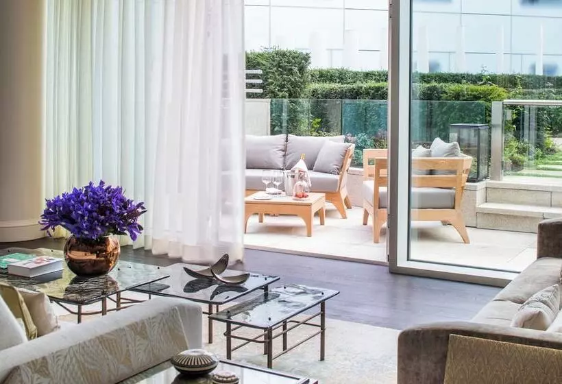 ロイヤルスイート, Four Seasons Hotel London At Tower Bridge