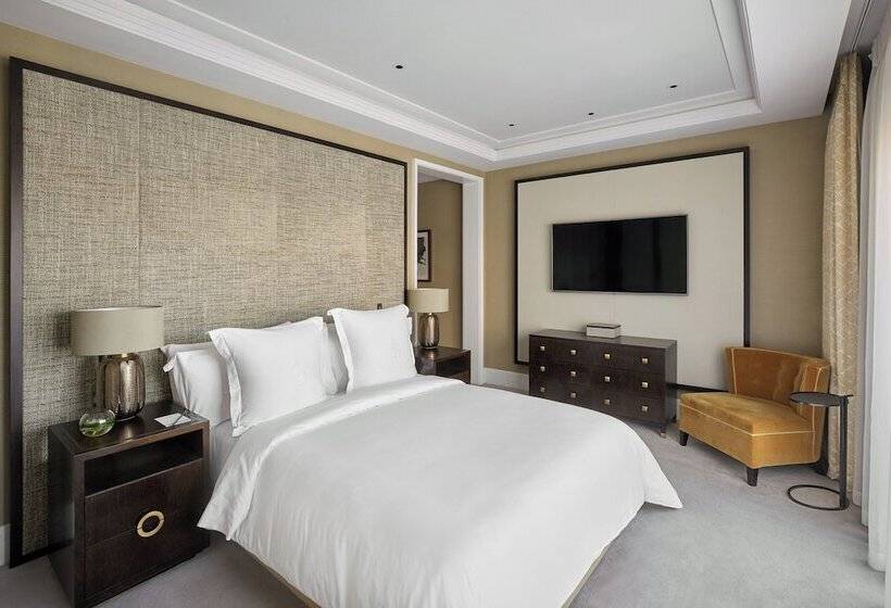 חדר סטנדרט, Four Seasons Hotel London At Tower Bridge