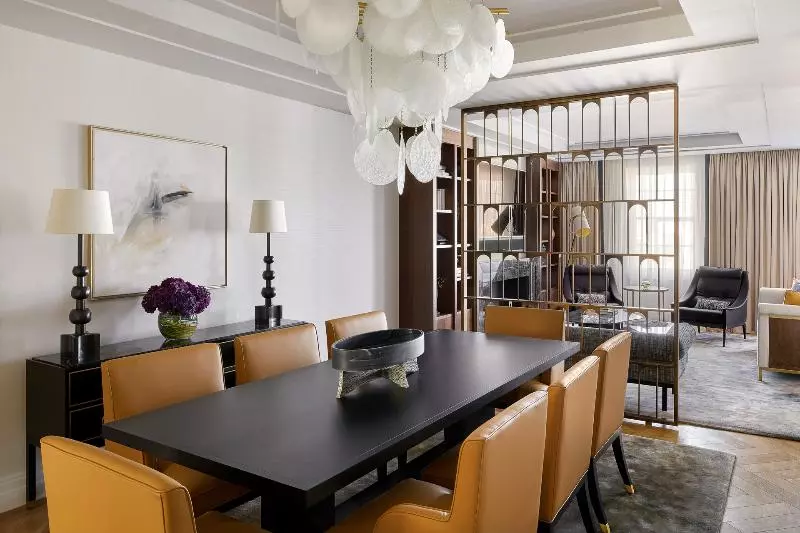３ベッドルームアパートメント, Four Seasons Hotel London At Tower Bridge