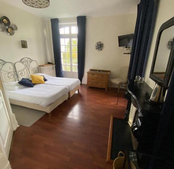 Номер Стандарт Вид на Сад, Hôtel Les Grands Chênes