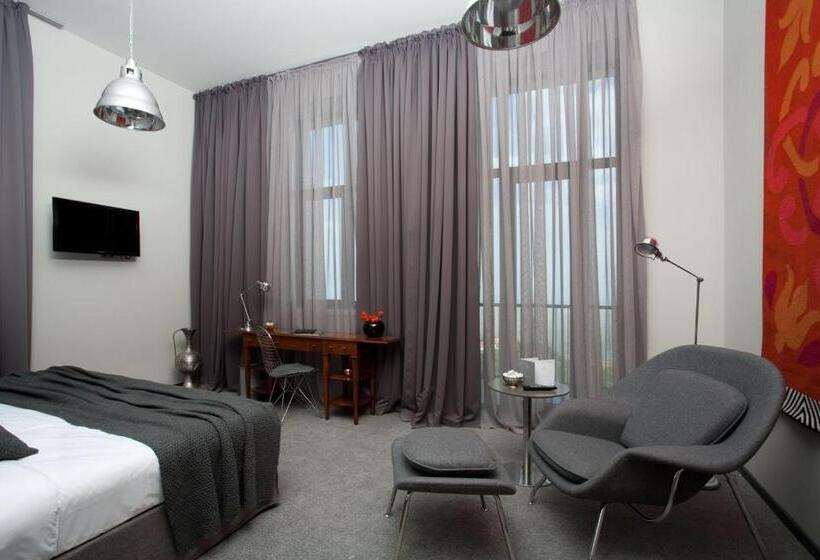 Quarto Deluxe, Kabadoni Boutique
