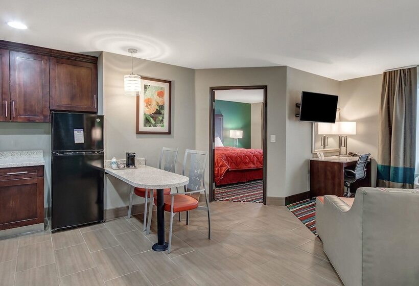 Люкс, Mainstay Suites Hobbs