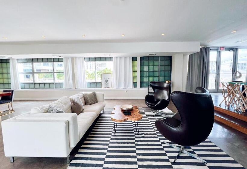 חדר פנטהאוז, North Beach