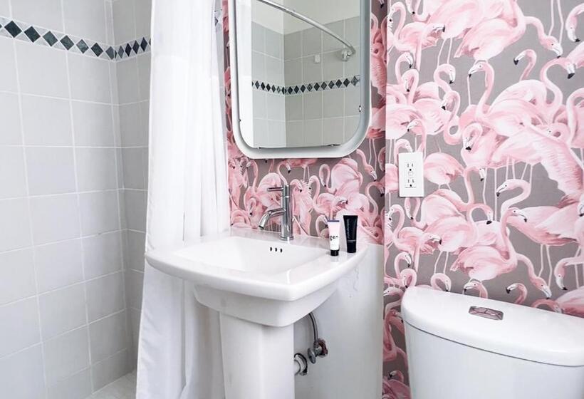 סוויטה משפחתית, North Beach