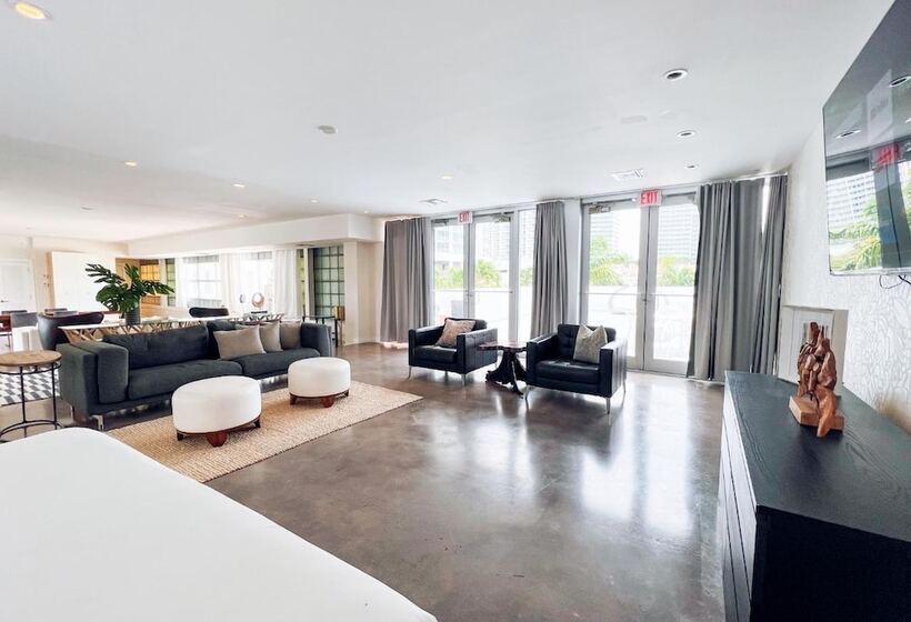 חדר פנטהאוז, North Beach