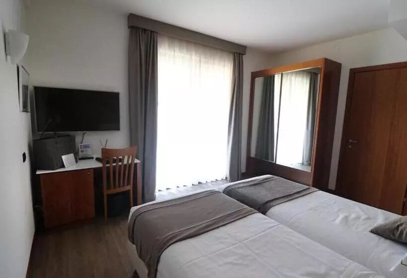 اتاق استاندارد با بالکن, Villa Letizia