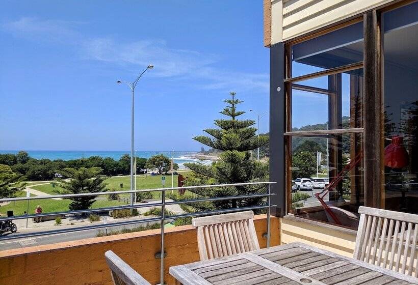 شقة 3 غرف مطلة على البحر, Lornebeach Apartments