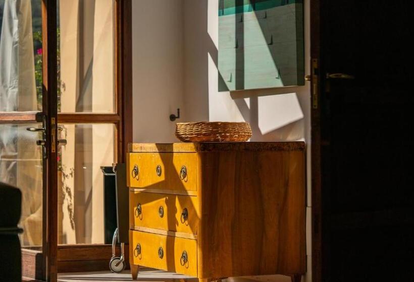 شقة دور أخير غرفة نوم واحدة, Can Verdera