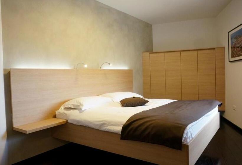 חדר דלוקס נוף לים, Boutique Wrungel