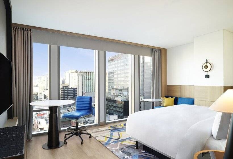 Номер Клуб, Le Méridien Seoul Myeongdong