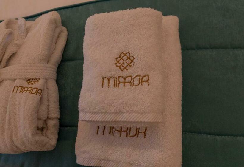 Quarto Superior, Mirror