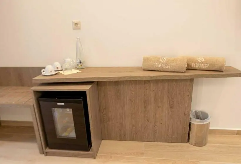 Quarto superior, Mirror