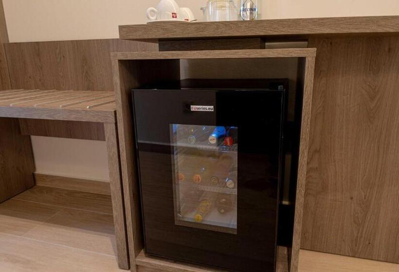 Suíte Vista Piscina, Mirror