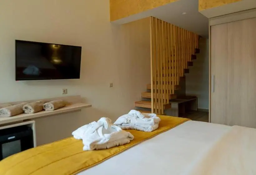 Suite, Mirror