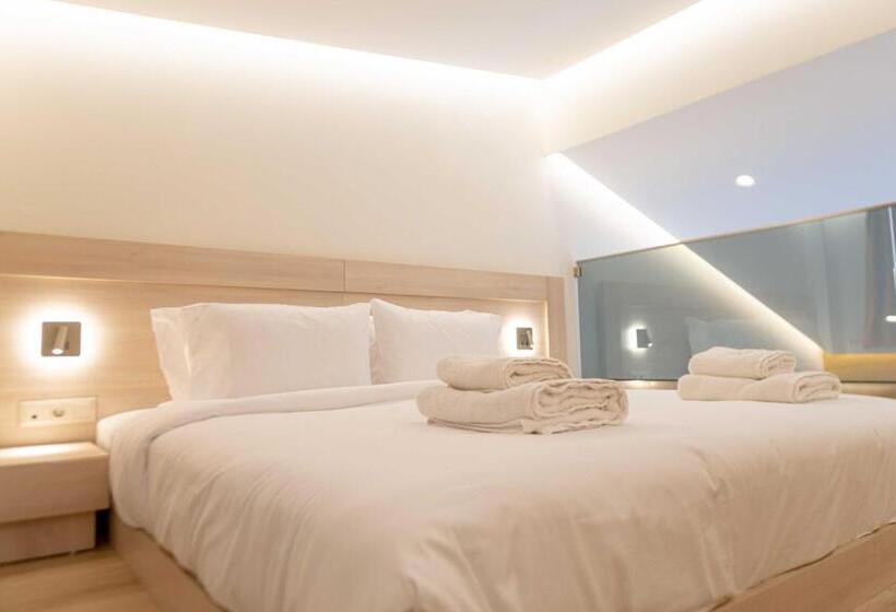 Suíte Vista Piscina, Mirror