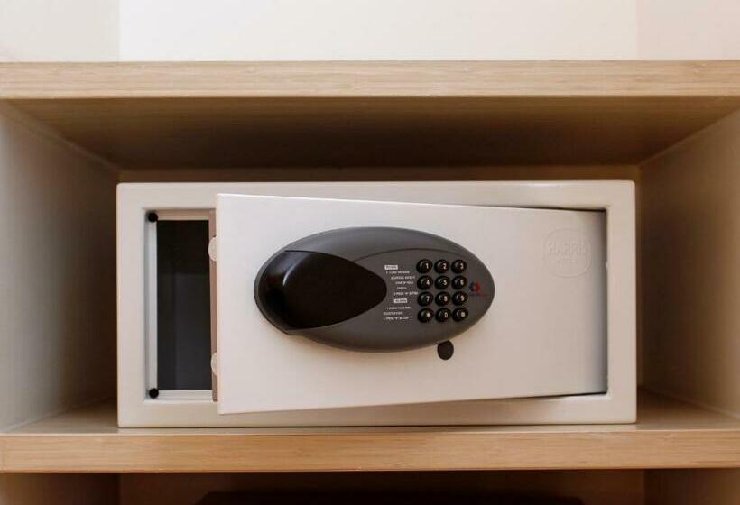 リバービュースタンダードルーム, Harris Hotel Samarinda