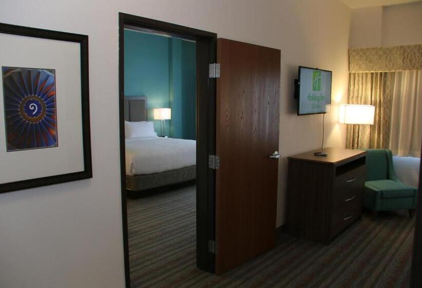 סוויטה מותאמת לאדם עם מוגבלויות, Holiday Inn & Suites Denver Tech Center Centennial, An Ihg