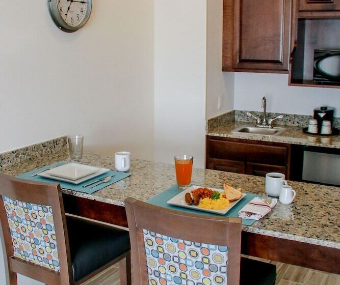 סוויטה מותאמת לאדם עם מוגבלויות, Holiday Inn & Suites Denver Tech Center Centennial, An Ihg