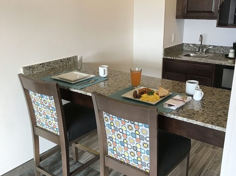 סוויטה מותאמת לאדם עם מוגבלויות, Holiday Inn & Suites Denver Tech Center Centennial, An Ihg