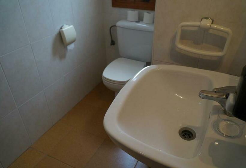 Номер Стандарт Трехместный, Hostal Camino Real