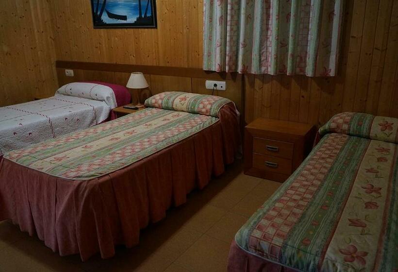 Номер Стандарт Трехместный, Hostal Camino Real