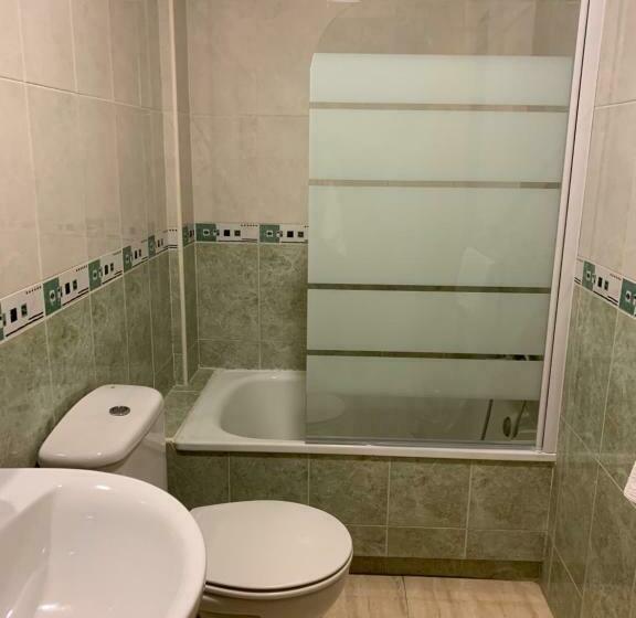 스탠다드 룸, Hostal Meseguer