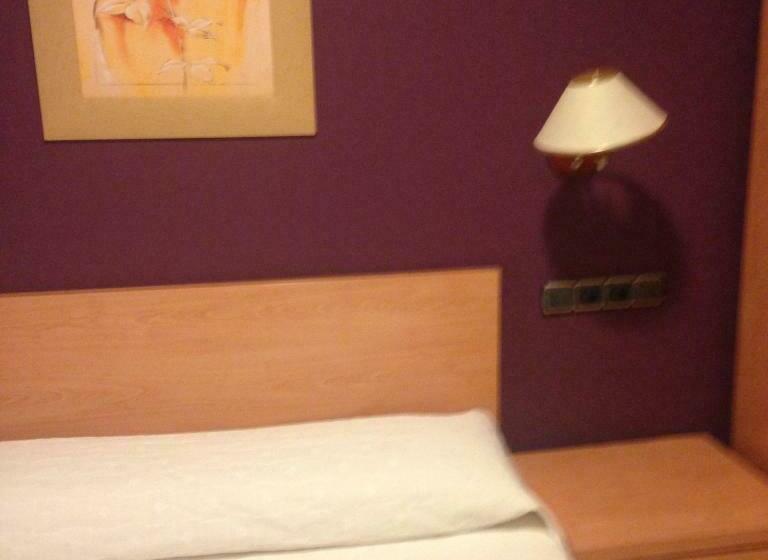 스탠다드 싱글 룸, Hostal Meseguer