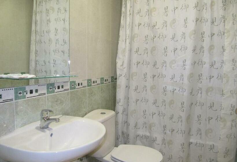 스탠다드 룸, Hostal Meseguer