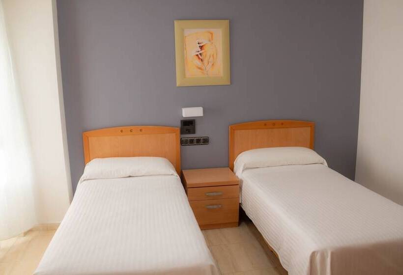 스탠다드 룸, Hostal Meseguer