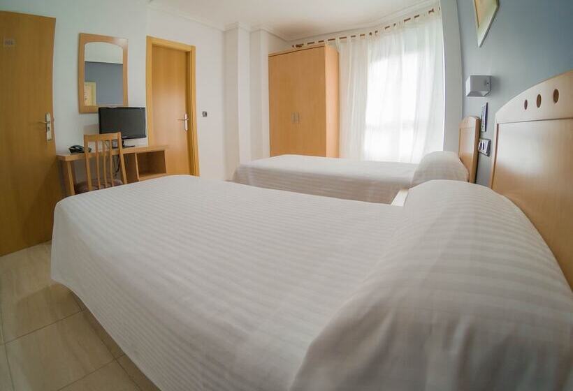 스탠다드 룸, Hostal Meseguer